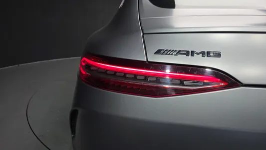 Mercedes-Benz AMG GT 4 43 4MATIC+ 2022 23