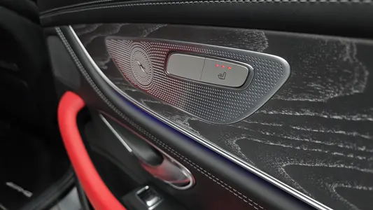 Mercedes-Benz AMG GT 4 43 4MATIC+ 2022 32