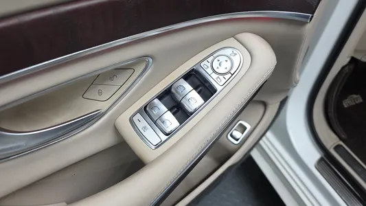 Mercedes-Benz S-Class W222 S560L 4MATIC 2019 28