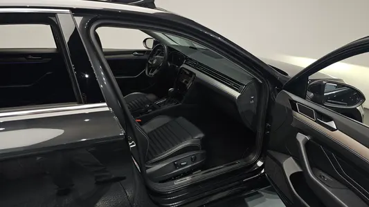 Volkswagen GT(B8) 2.0 TDI 2022 26