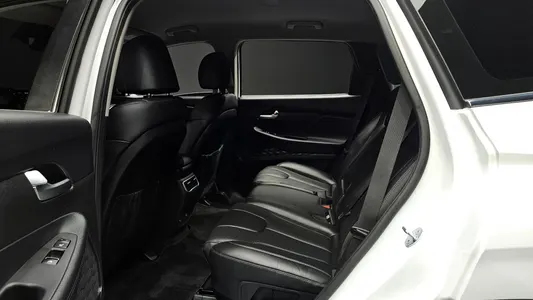 Hyundai 싼타페 HEV 1.6 2WD 2023 11