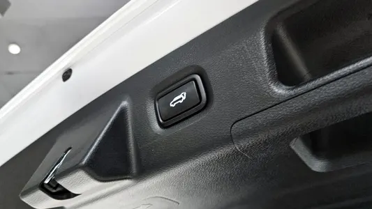 Hyundai 싼타페 HEV 1.6 2WD 2023 19