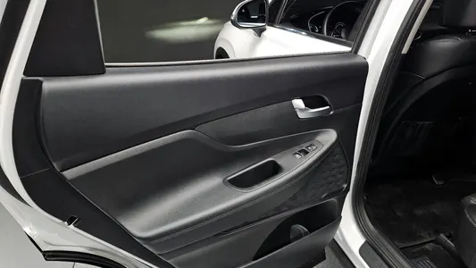 Hyundai 싼타페 HEV 1.6 2WD 2023 25