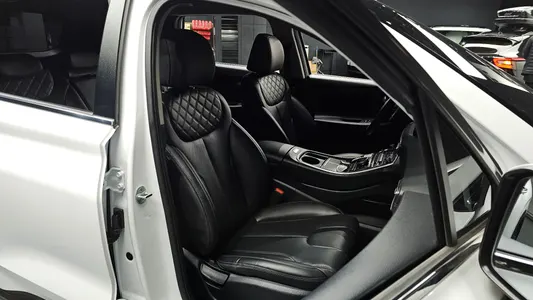 Hyundai 싼타페 HEV 1.6 2WD 2023 26