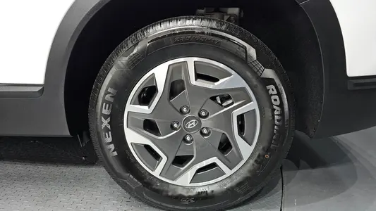 Hyundai 싼타페 HEV 1.6 2WD 2023 21