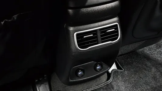 Hyundai 싼타페 HEV 1.6 2WD 2023 29