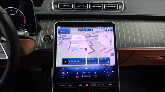 Mercedes-Benz S-Class W223 S680 4MATIC 2023 14