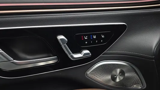 Mercedes-Benz EQS SUV X296 EQS580 4MATIC 2023 18