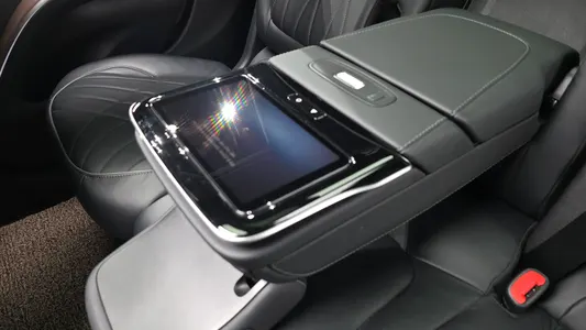Mercedes-Benz EQS SUV X296 EQS580 4MATIC 2023 33