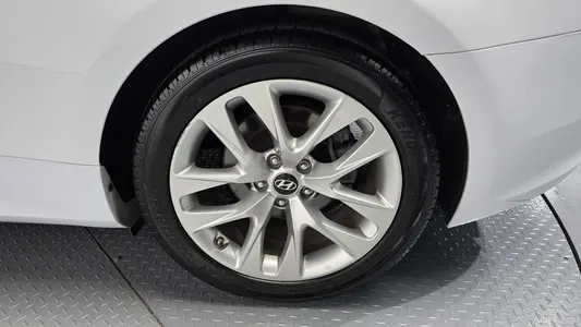 Hyundai Coupe 200 D 2015 5