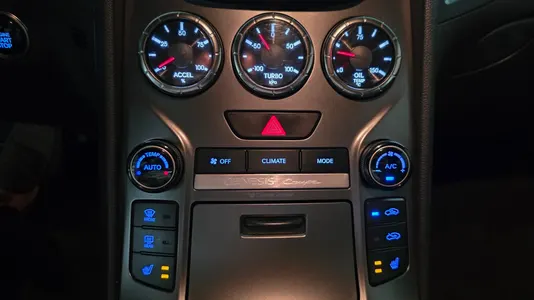 Hyundai Coupe 200 D 2015 10