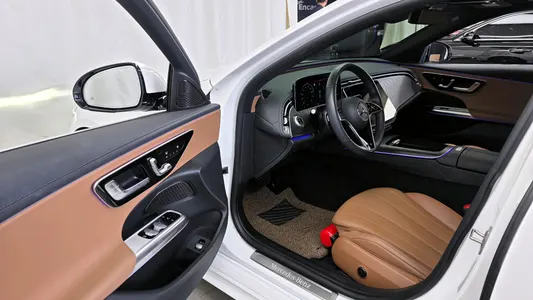 Mercedes-Benz E-Class W214 E200 2025 10