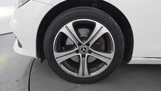 Mercedes-Benz E-Class W213 E220d 2018 5