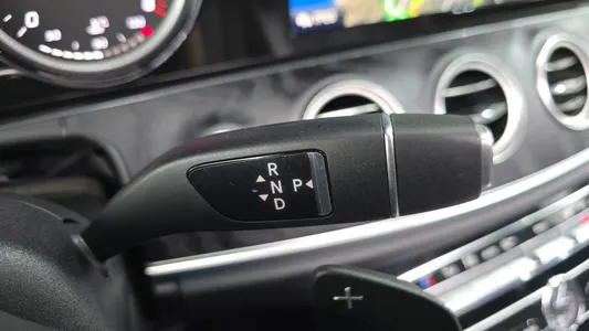 Mercedes-Benz E-Class W213 E220d 2018 9