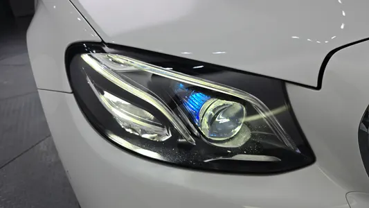 Mercedes-Benz E-Class W213 E220d 2018 22