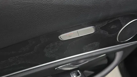 Mercedes-Benz E-Class W213 E220d 2018 28