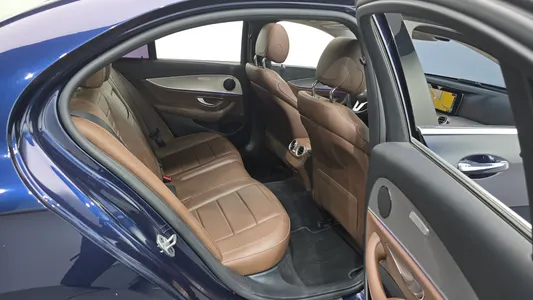 Mercedes-Benz E-Class W213 E300 2018 11