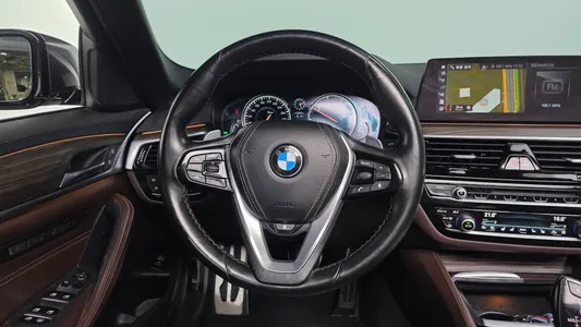 BMW 5 Series (G30) 520d M 2018 12