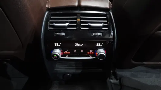 BMW 5 Series (G30) 520d M 2018 17