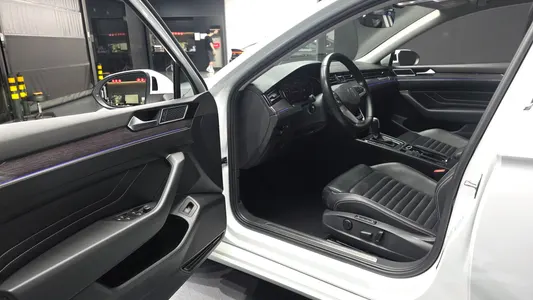 Volkswagen GT(B8) 2.0 TDI 4 2021 10
