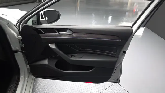 Volkswagen GT(B8) 2.0 TDI 4 2021 24