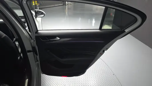 Volkswagen GT(B8) 2.0 TDI 4 2021 25