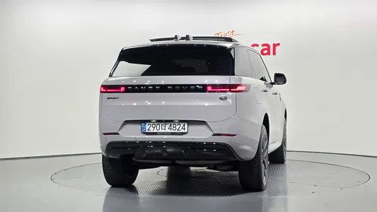 Land Rover 3 D300 HSE 2023 4
