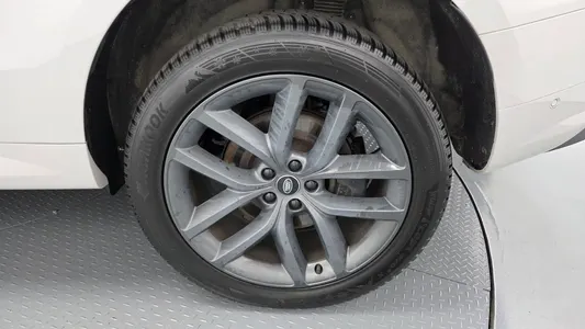 Land Rover 3 D300 HSE 2023 5