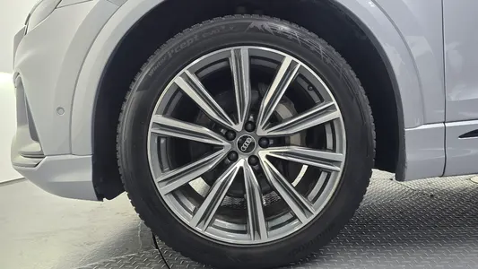 Audi Q8 (4M) 55 TFSI 2021 4