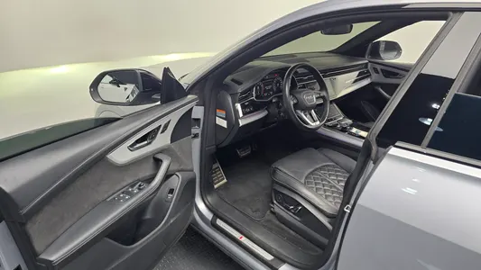 Audi Q8 (4M) 55 TFSI 2021 10