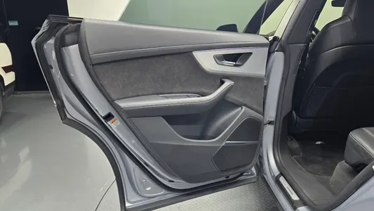 Audi Q8 (4M) 55 TFSI 2021 25