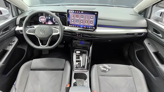Volkswagen 8 2.0 TDI 2026 6