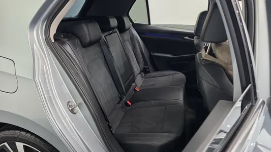 Volkswagen 8 2.0 TDI 2026 10