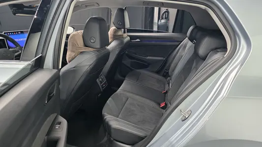 Volkswagen 8 2.0 TDI 2026 11