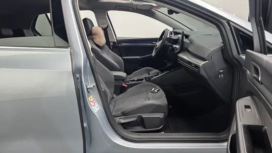 Volkswagen 8 2.0 TDI 2026 26