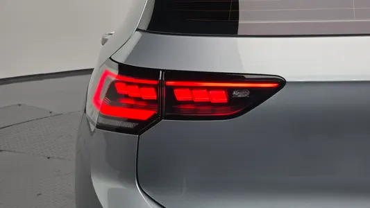 Volkswagen 8 2.0 TDI 2026 23