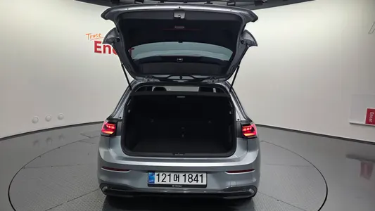 Volkswagen 8 2.0 TDI 2026 34