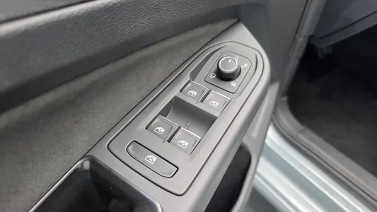 Volkswagen 8 2.0 TDI 2026 29
