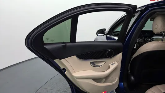 Mercedes-Benz C-Class W205 C220 d 2019 25