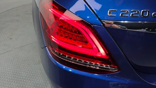 Mercedes-Benz C-Class W205 C220 d 2019 23
