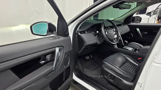 Land Rover 2 P250 SE 2020 10