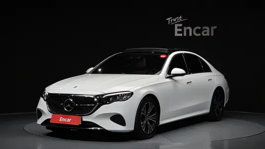 Mercedes-Benz E-Class W214 E200 2025