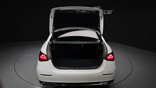 Mercedes-Benz E-Class W214 E200 2025 20