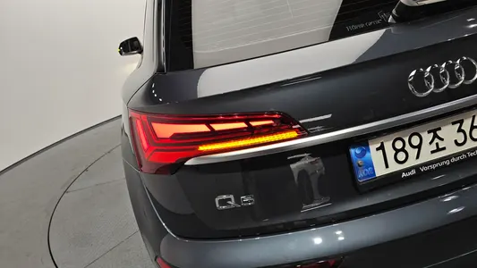 Audi Q5 (FY) 45 TFSI 2023 23