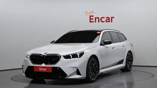 BMW M5 (G90) M5 2025