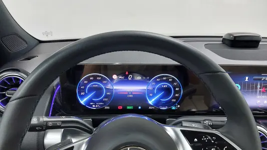Mercedes-Benz EQB X243 EQB300 4MATIC 2025 8