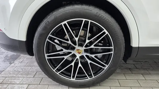 Porsche (PO536) 3.0 2024 5