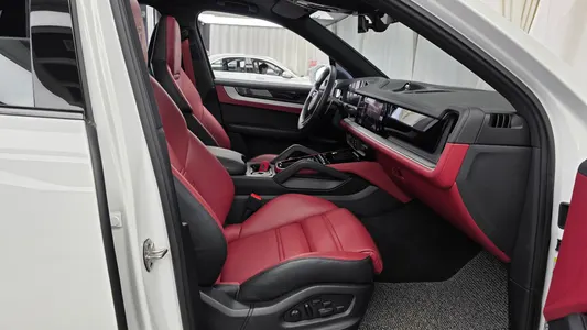 Porsche (PO536) 3.0 2024 26