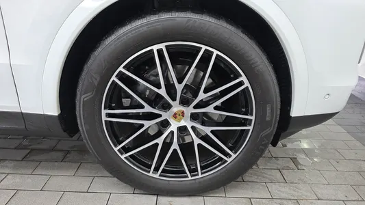 Porsche (PO536) 3.0 2024 21