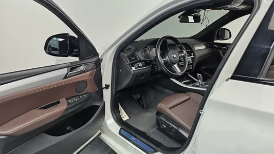 BMW X4 (F26) xDrive20d M 2018 9